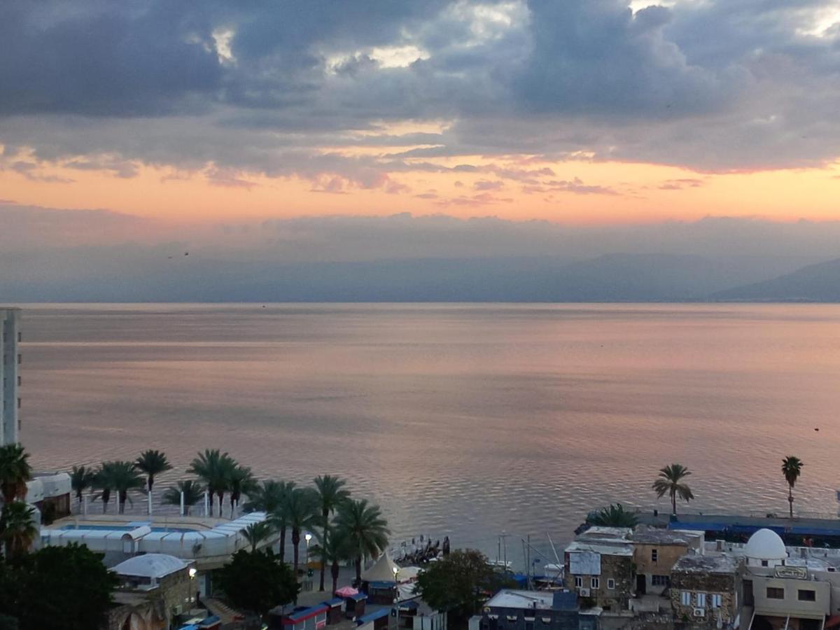 יחידת אירוח בבית ורדי ティベリア エクステリア 写真